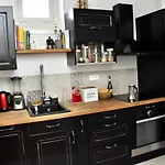 Charming Apartment Near Batignolles