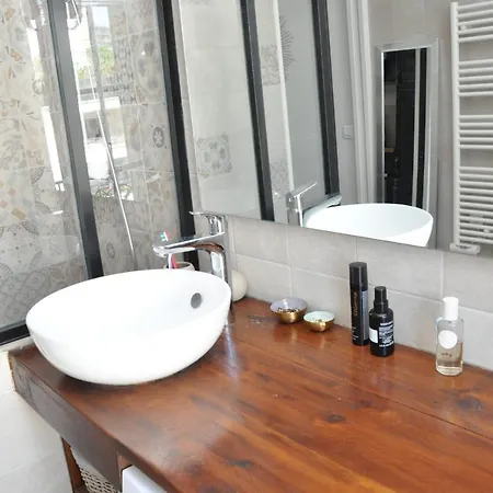 Charming Near Batignolles Apartment *