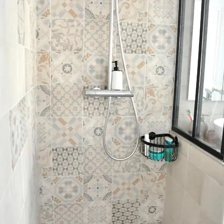 Charming Near Batignolles * Paris